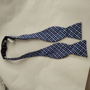 Brooks brothers Mens bow tie cotton new display